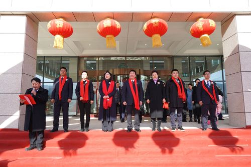 万通集团隆重举行科技大楼入驻仪式